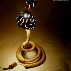 lampara rustica de mesilla serp rayas
