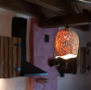 Lámpara artesanal de techo Puntu